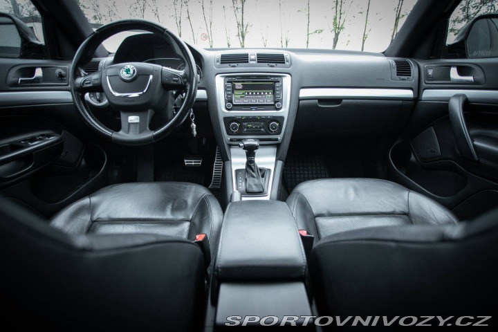 Škoda Octavia RS Combi RS 147kW DSG - AJ 2011