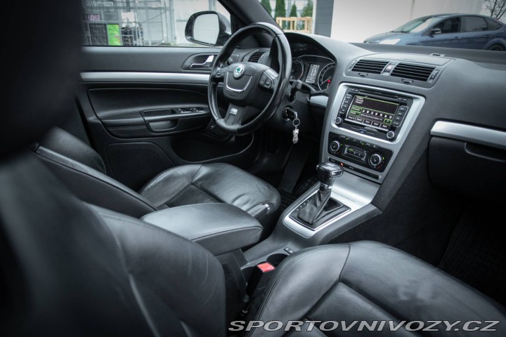 Škoda Octavia RS Combi RS 147kW DSG - AJ 2011