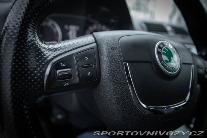 Škoda Octavia RS Combi RS 147kW DSG - AJ 2011