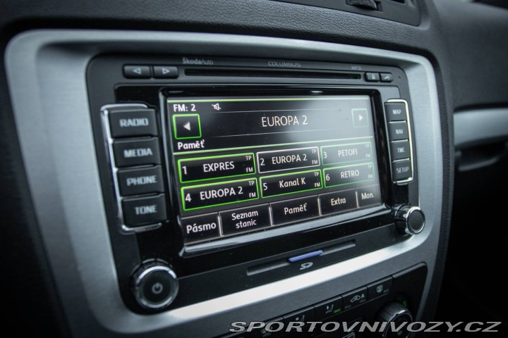 Škoda Octavia RS Combi RS 147kW DSG - AJ 2011