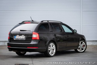 Škoda Octavia RS Combi RS 147kW DSG - AJ 2011