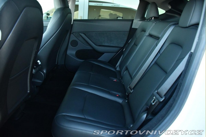 Tesla Model Y RWD PANO 35tis.KM 2023