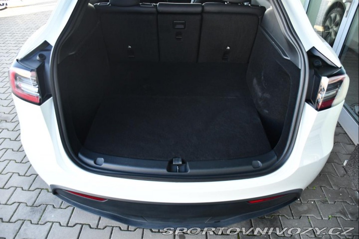 Tesla Model Y RWD PANO 35tis.KM 2023