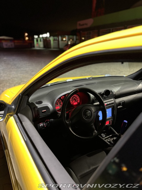 Seat Leon Cupra R 2003