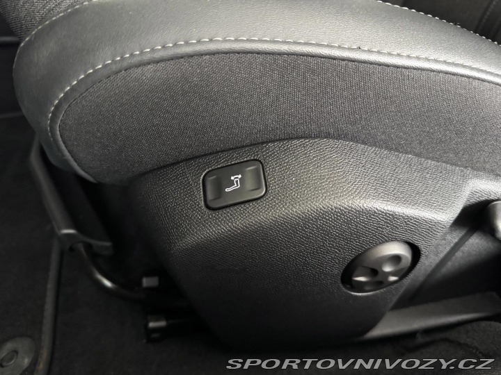 Peugeot 508 Hybrid 225*AT8*REZERVACE! 2022