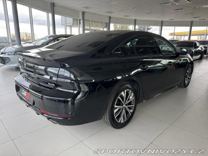 Peugeot 508 Hybrid 225*AT8*REZERVACE! 2022