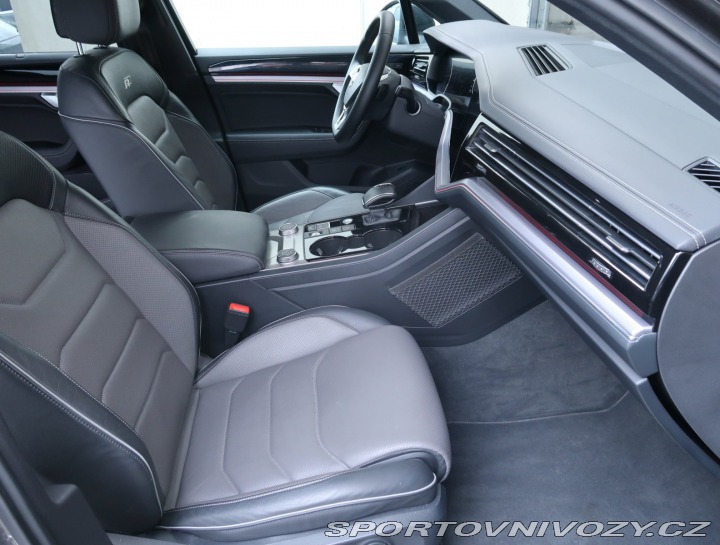 Volkswagen Ostatní modely Touareg R-Line 3.0 TDI 2019