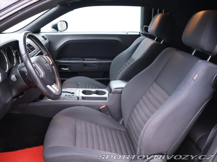 Dodge Challenger 3,6 V6 227kW SXT Aut.klim 2014