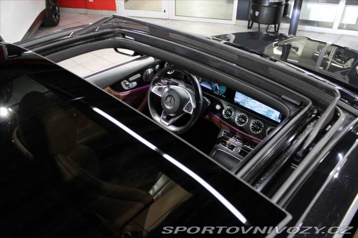 Mercedes-Benz E 400 4MATIC kupé AMG Line 2017