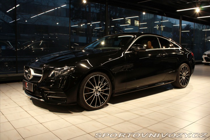 Mercedes-Benz E 400 4MATIC kupé AMG Line 2017