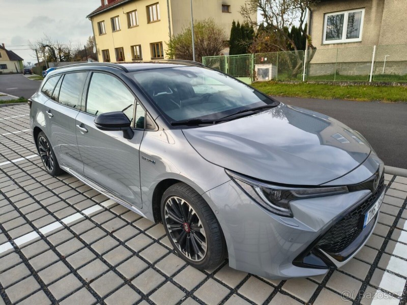 Toyota Corolla 2,0   GR SPORT Hybrid – 0