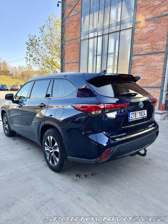 Toyota Ostatní modely Highlander HEV 248k 4x4 COMFORT 7S 1800
