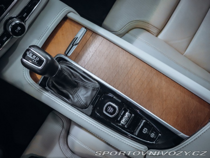 Volvo S90 2.0 D5 AWD Inscription 17 2018