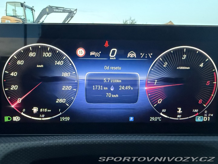 Mercedes-Benz CLA 200d, AMG, tažné, DPH 2024