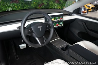 Tesla Model Y DUAL-MOTOR*PERFORMANCE* 2024