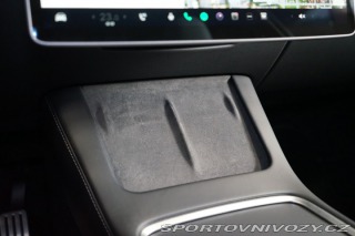 Tesla Model Y DUAL-MOTOR*PERFORMANCE* 2024