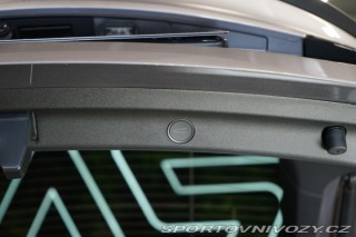 Tesla Model Y DUAL-MOTOR*PERFORMANCE* 2024