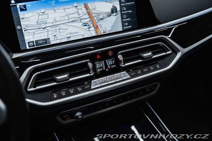 BMW X7 M50i, Bowers&Wilkins, 2020