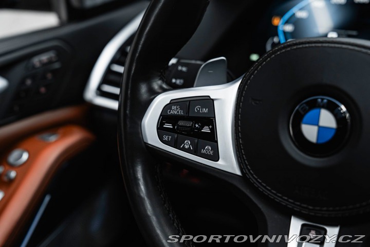 BMW X7 M50i, Bowers&Wilkins, 1800