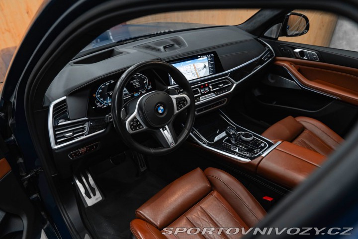 BMW X7 M50i, Bowers&Wilkins, 1800