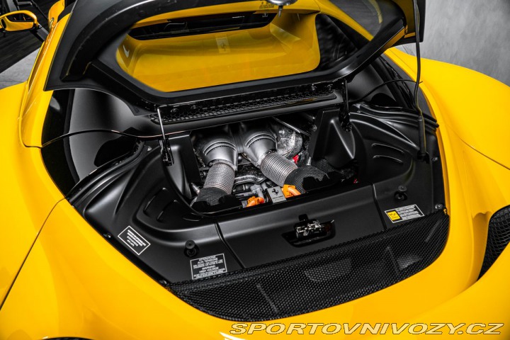 Ferrari 296 GTS Lift, Alcantara, AFS, 2024