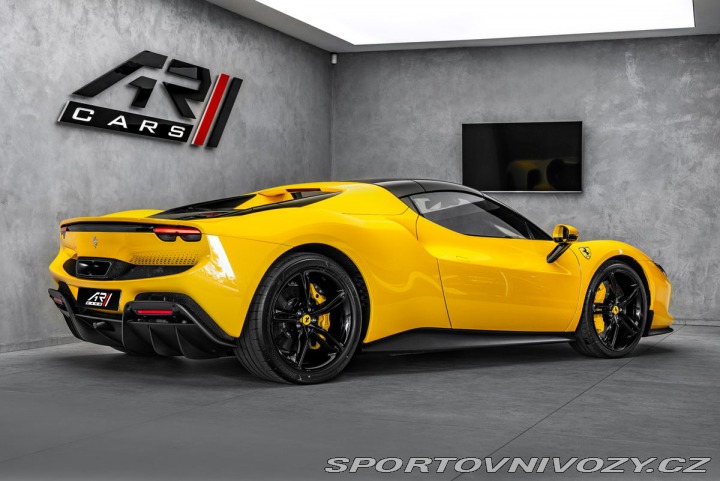 Ferrari 296 GTS Lift, Alcantara, AFS, 2025
