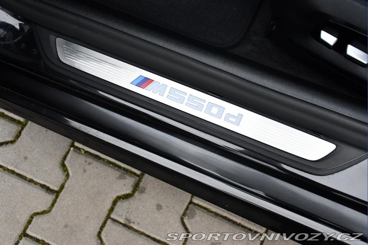 BMW 5 M550d xDrive H/K 1M ČR 2020
