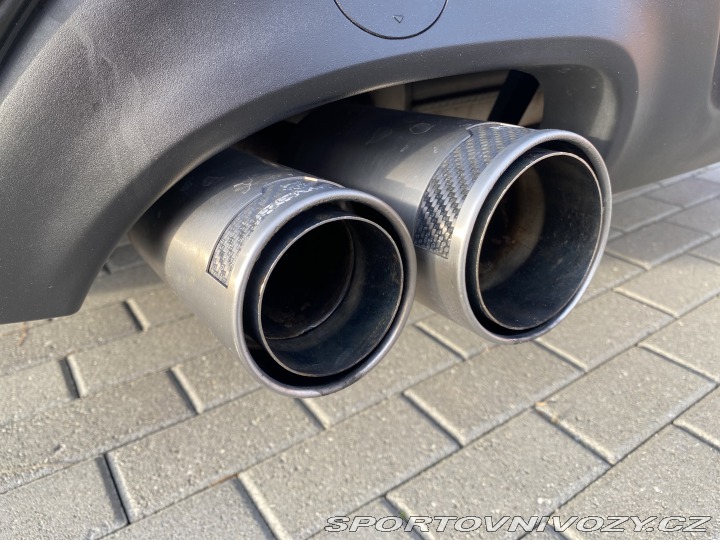 Hyundai Genesis Coupé 3.8i coupe RS Individual 2013