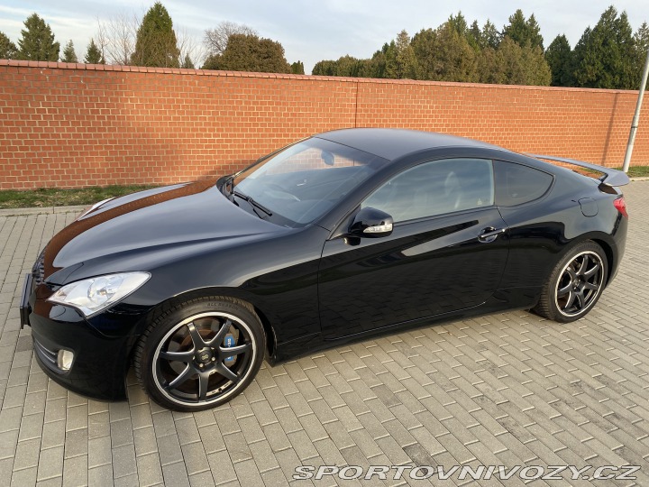 Hyundai Genesis Coupé 3.8i coupe RS Individual 2013