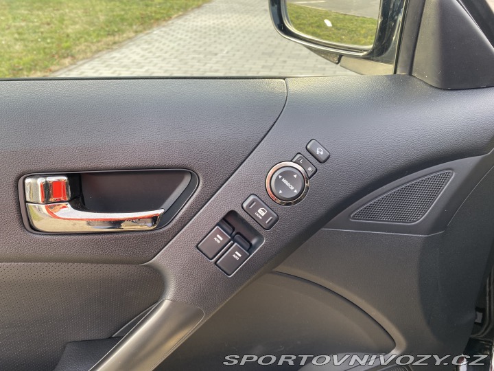 Hyundai Genesis Coupé 3.8i coupe RS Individual 2013