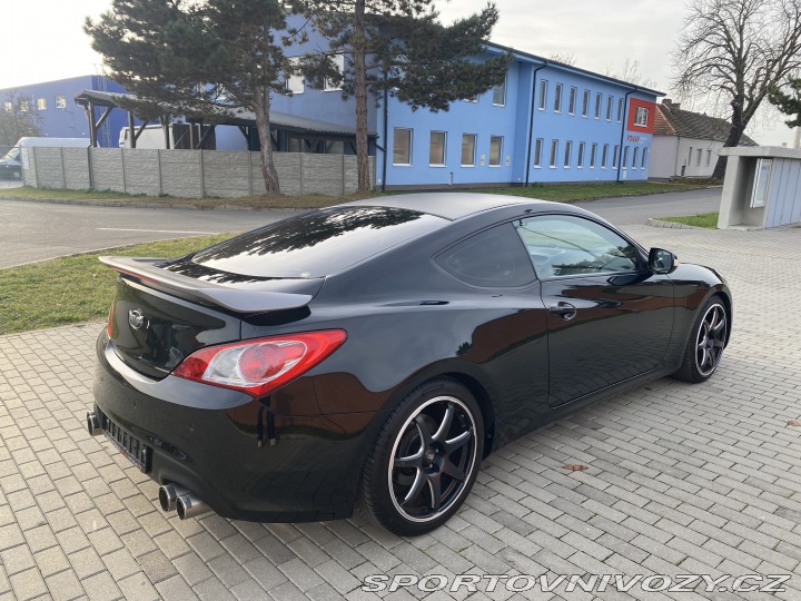 Hyundai Genesis Coupé 3.8i coupe RS Individual 2013