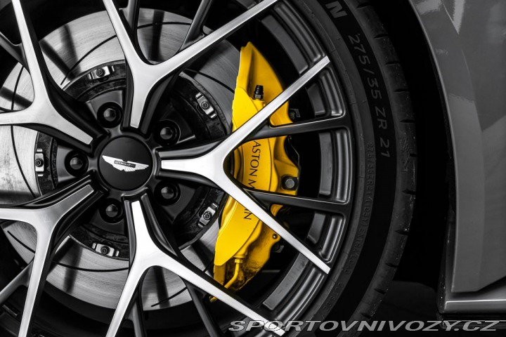 Aston Martin DB12 Sport Design Paket 2023