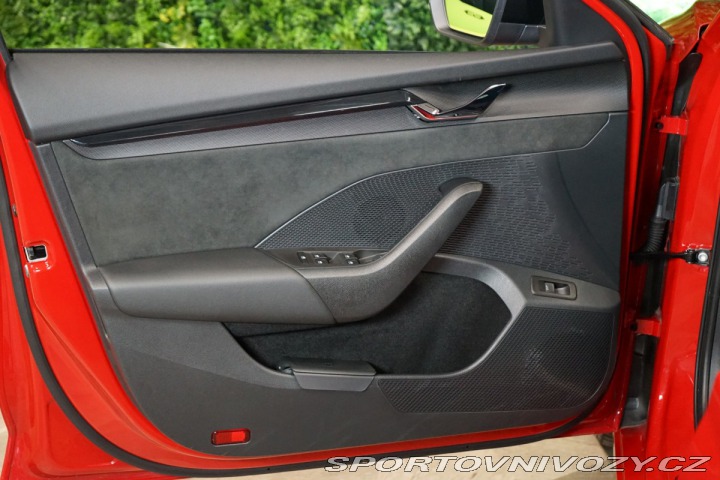 Škoda Octavia RS RS*COMBI*2.0 TDI*CARPLAY* 2023