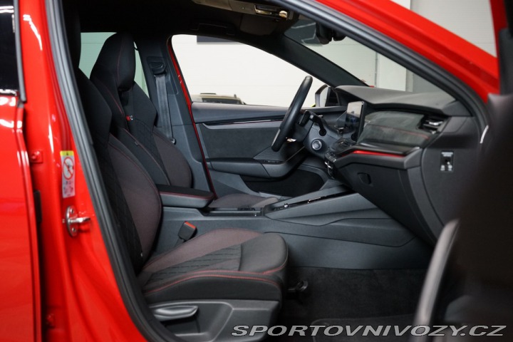 Škoda Octavia RS RS*COMBI*2.0 TDI*CARPLAY* 2023