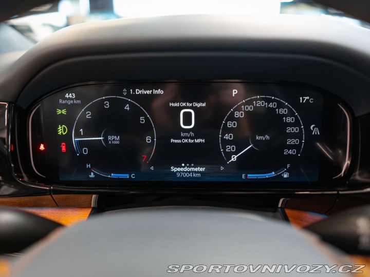 Ostatní značky Ostatní modely Jeep Grand Wagoneer 6.4 V8 HEMI Series III, m 2022