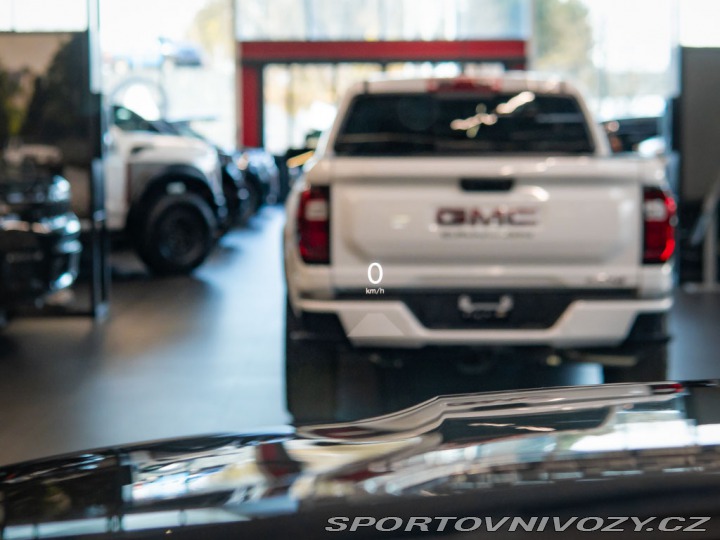 Ostatní značky Ostatní modely Jeep Grand Wagoneer 6.4 V8 HEMI Series III, m 2022