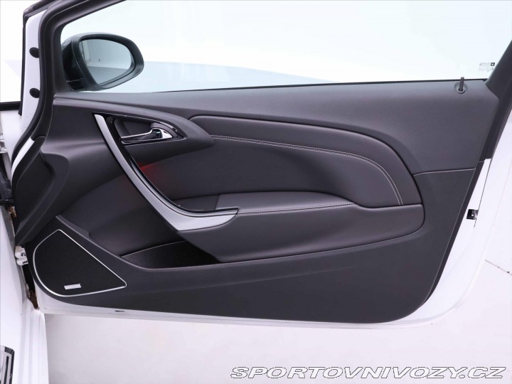 Opel Astra 2,0 T OPC 206kW Aut.klima 2014