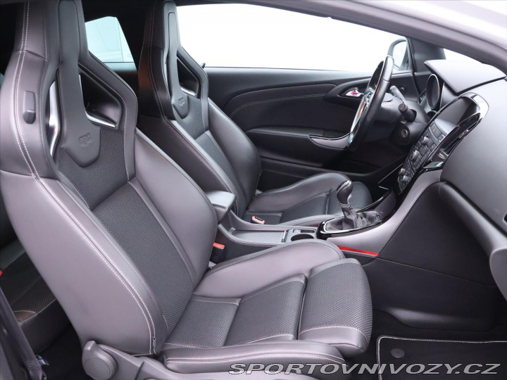 Opel Astra 2,0 T OPC 206kW Aut.klima 2014