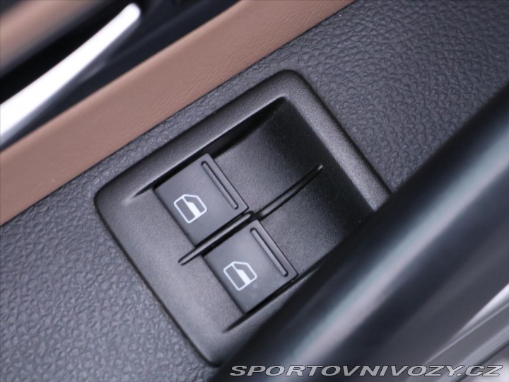 Volkswagen Scirocco 2,0 TDI 103kW DSG Xenon P 2011