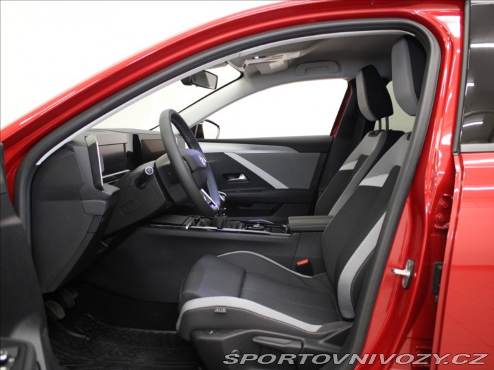 Opel Astra 1,2 T 81kW Eleg. 7 800km! 2025