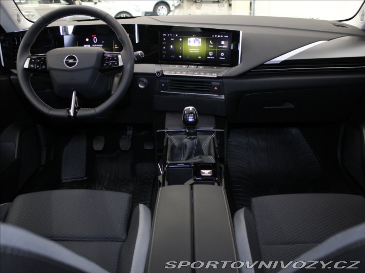 Opel Astra 1,2 T 81kW Eleg. 7 800km! 2025