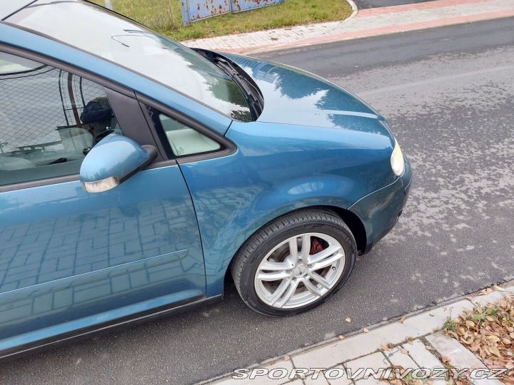 Volkswagen Ostatní modely Touran 2,0   Sedmimístný +Tažné 2005