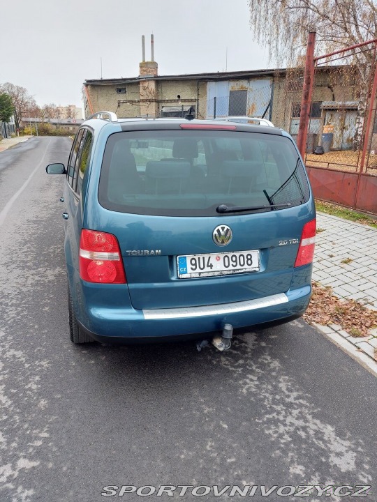 Volkswagen Ostatní modely Touran 2,0   Sedmimístný +Tažné 2005