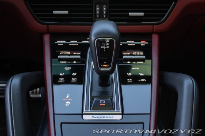 Porsche Cayenne S 4x4 324kW PDLS+/PANO/3 2018