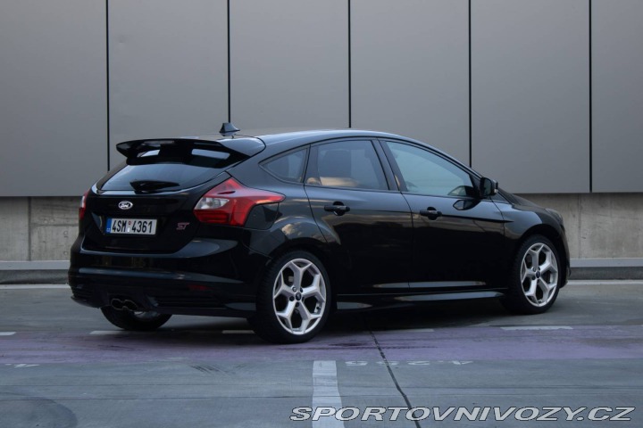Ford Focus ST 2.0 EcoBoost SCTi ST R 2013