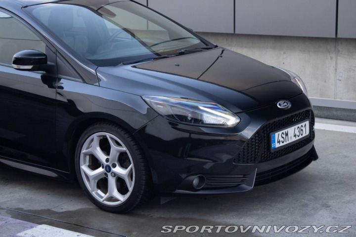 Ford Focus ST 2.0 EcoBoost SCTi ST R 2013