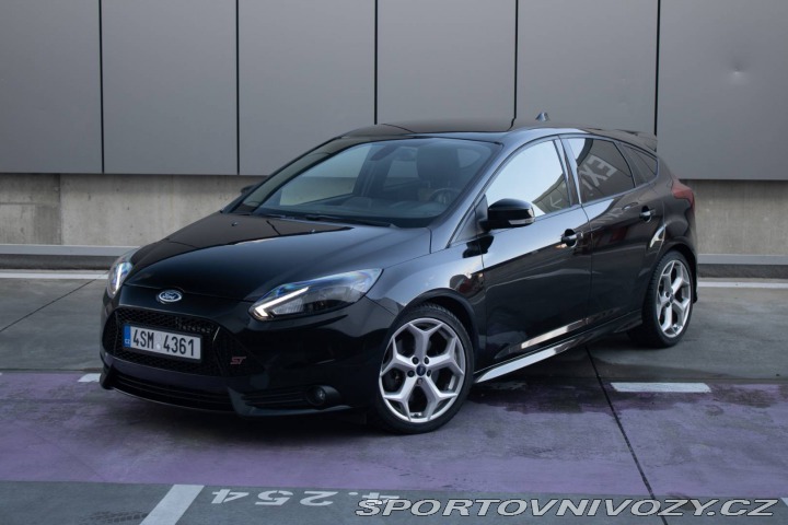 Ford Focus ST 2.0 EcoBoost SCTi ST R 2013
