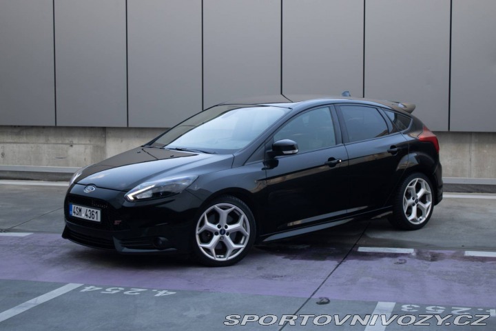 Ford Focus ST 2.0 EcoBoost SCTi ST R 2013