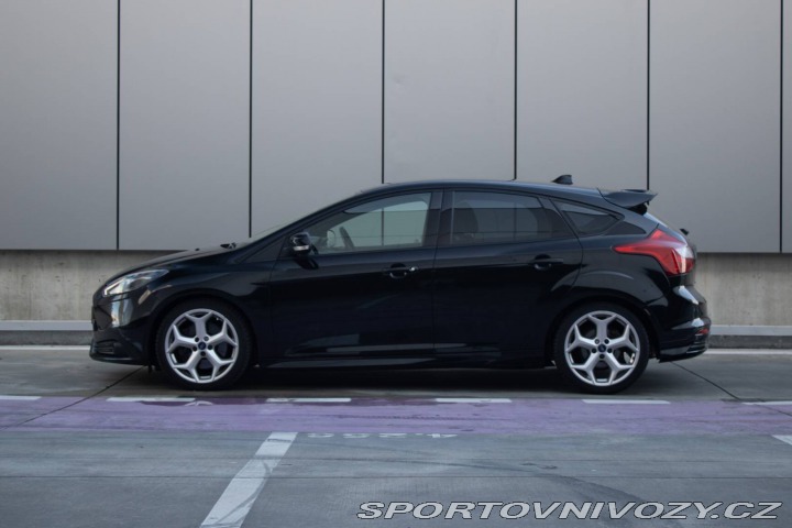 Ford Focus ST 2.0 EcoBoost SCTi ST R 2013