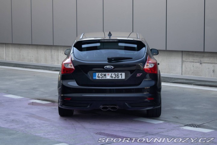 Ford Focus ST 2.0 EcoBoost SCTi ST R 2013